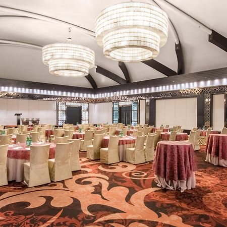 Crowne Plaza New Delhi Rohini By Ihg Hotell Eksteriør bilde